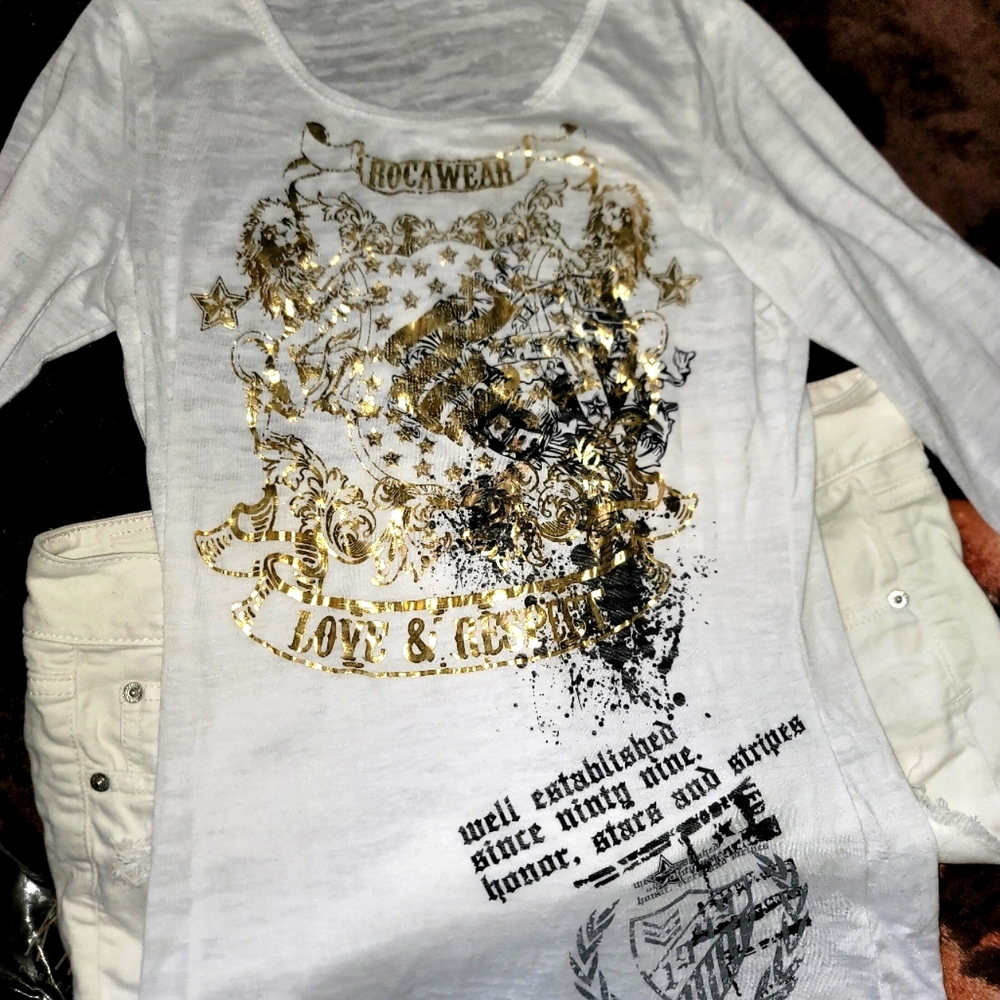 Rocawear thin long sleeve. See through. Size L.